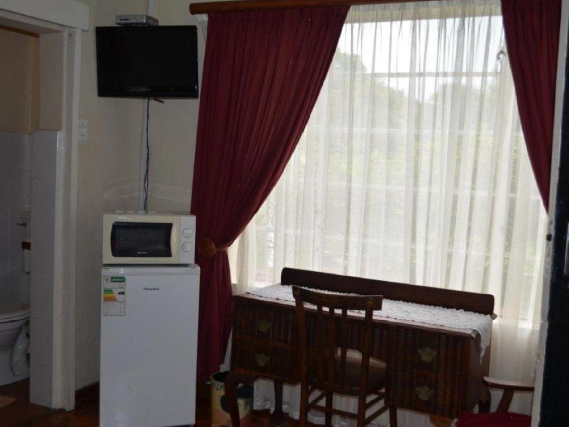 The Riverhouse Guesthouse Есткорт Екстер'єр фото