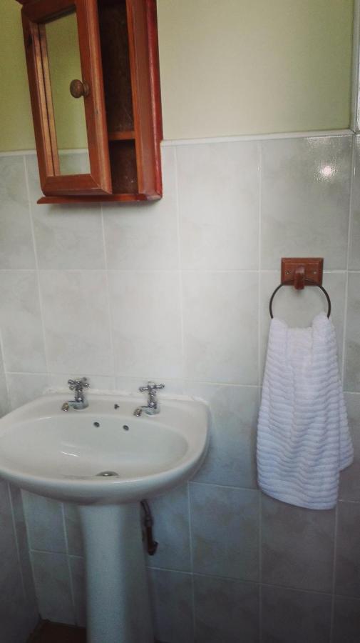 The Riverhouse Guesthouse Есткорт Екстер'єр фото